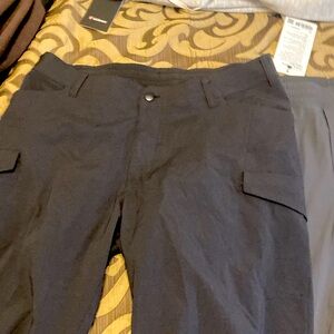 Lululemon cargo pants brand new with tag
